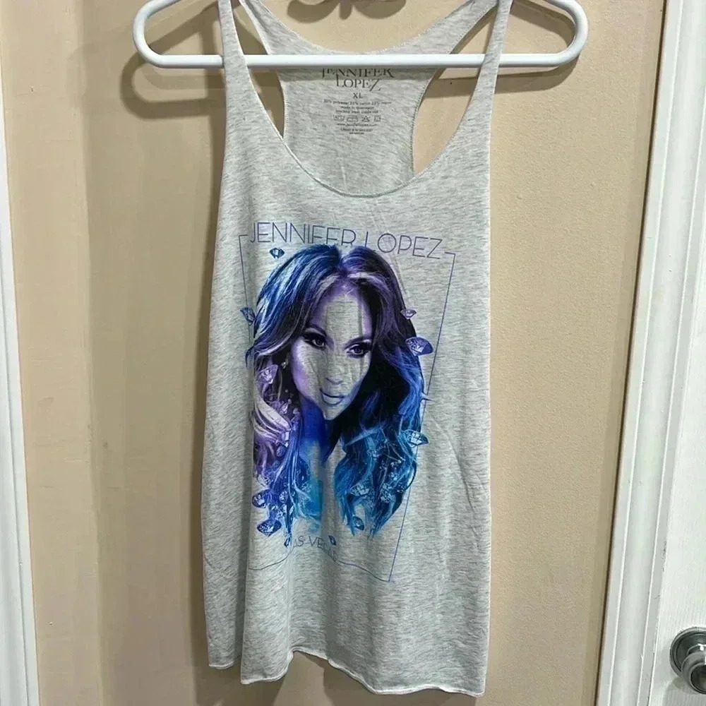 (10) NWOT  Jennifer Lopez tank